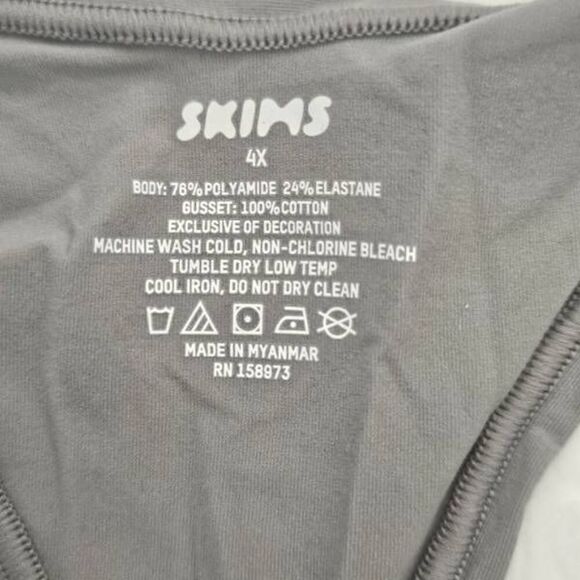 SKIMS V CUT PANTY NWT - Picture 4 of 8
